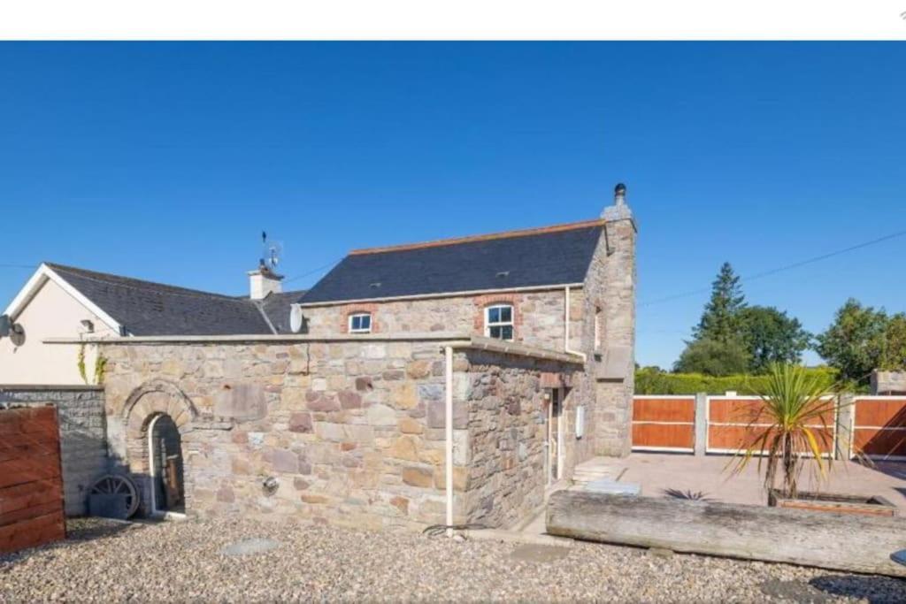2 Bed Sandstone Residence Newport  Exterior photo